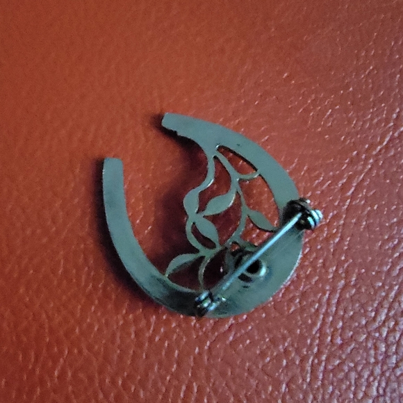 Horseshoe Vintage lucky brooch - Picture 7 of 8